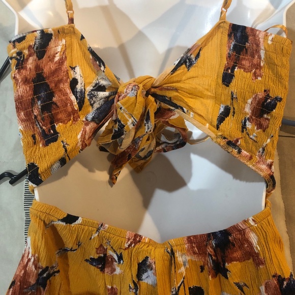 Romper - Picture 3 of 3